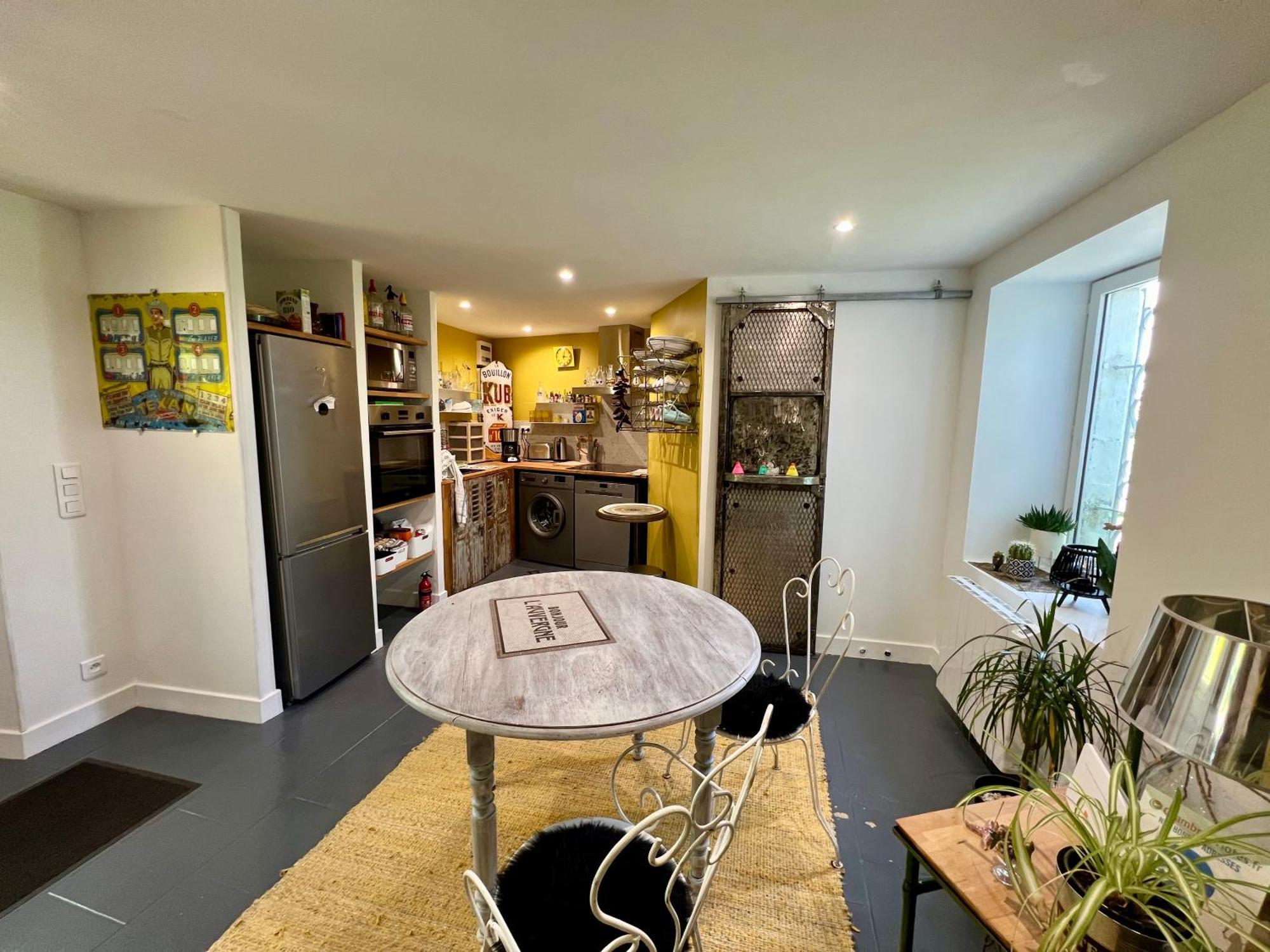 Les Hirondelles Du Marais Bed & Breakfast รีอง ภายนอก รูปภาพ